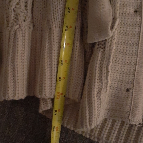 Chalet-style knit cardigan - Picture 9 of 11